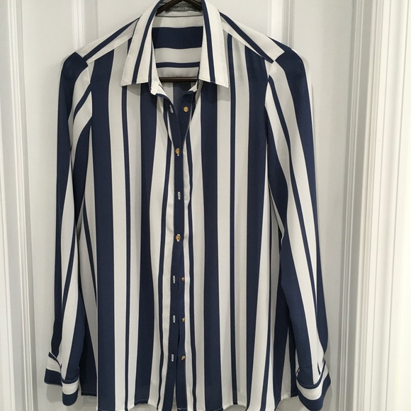 Michelle Belaud Tops - 🛍 Michelle Belau Blue striped Blouse